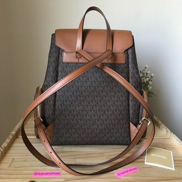 🌼Michael Kors backpack - Picture 3 of 14